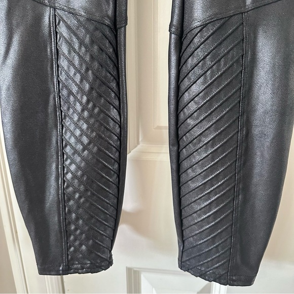 SPANX Faux Leather Metallic Stretch Moto Leggings Activewear Size Small - Picture 8 of 13
